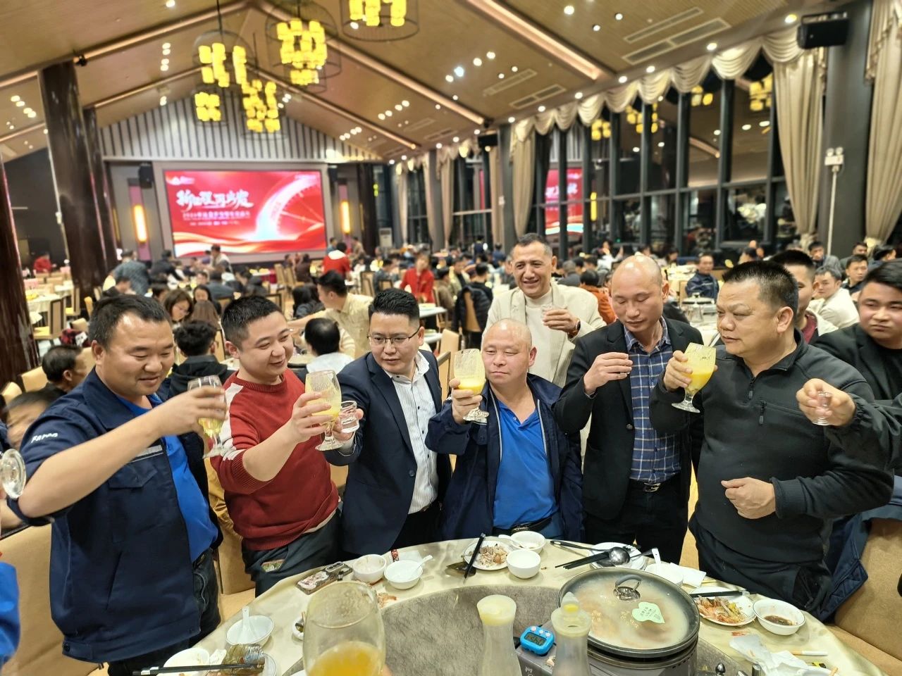 电梯公司年会